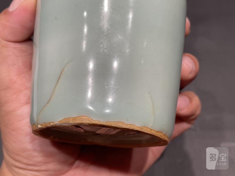 明 龙泉窑粉青釉纸槌瓶 - 图9